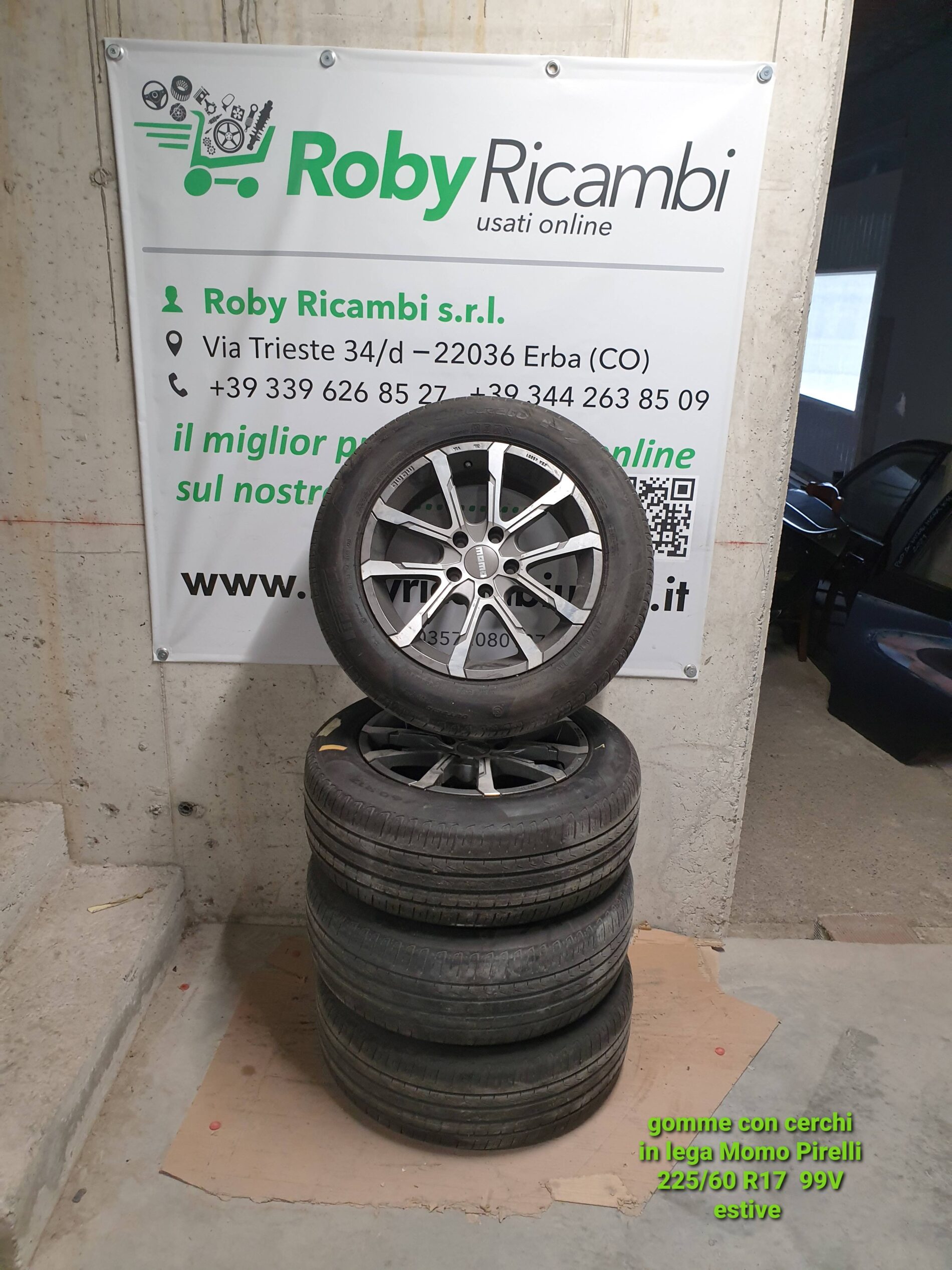 Cerchi in lega con gomme MOMO PIRELLI 225/60 R17  99V ESTIVE